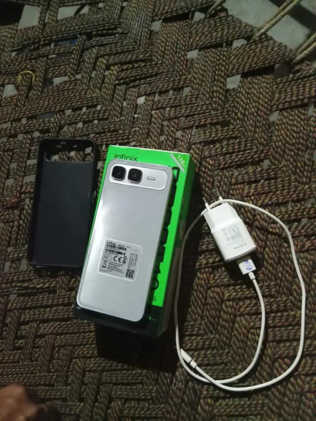 Infinix smart 10 plus 4/128 0/344/68/27/845