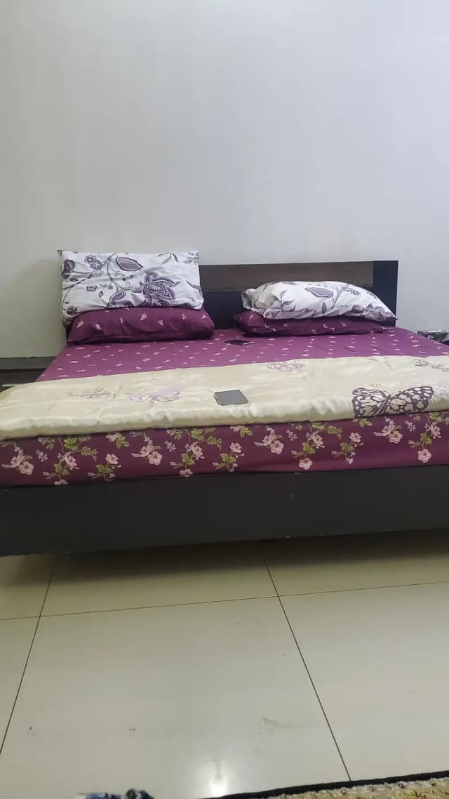 Interwood Bed