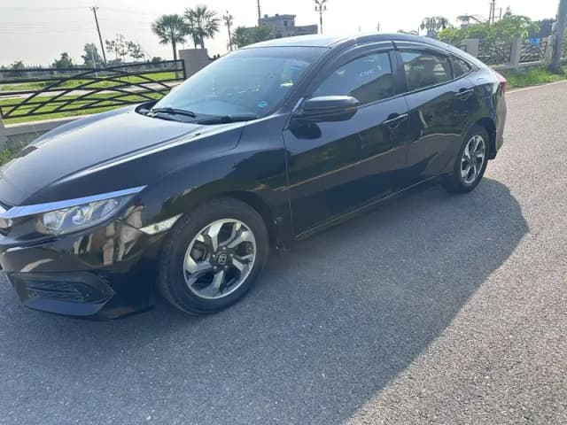 Honda Civic Oriel 2018 Hard Top . total orignal. Only cas