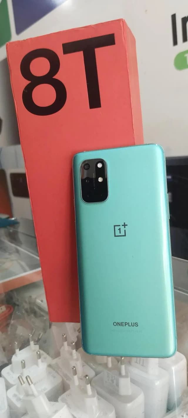 One Plus 8T 12/256 gaming device