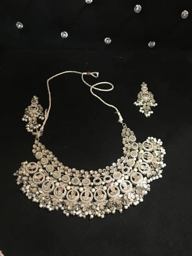 Bridal jewellery set