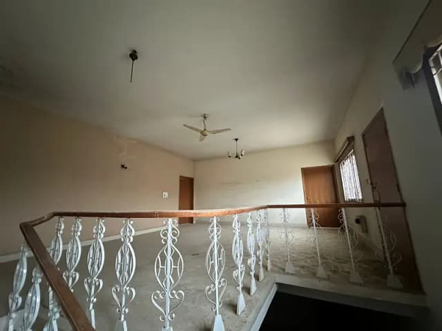 DEFENCE 1000 YARDS BUNGALOW FOR RENT
