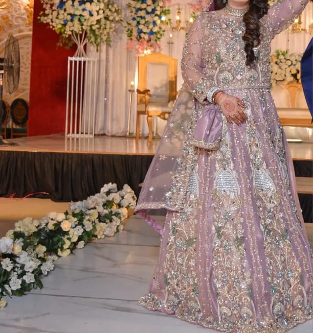 New wedding lehenga new design  for urgent sale