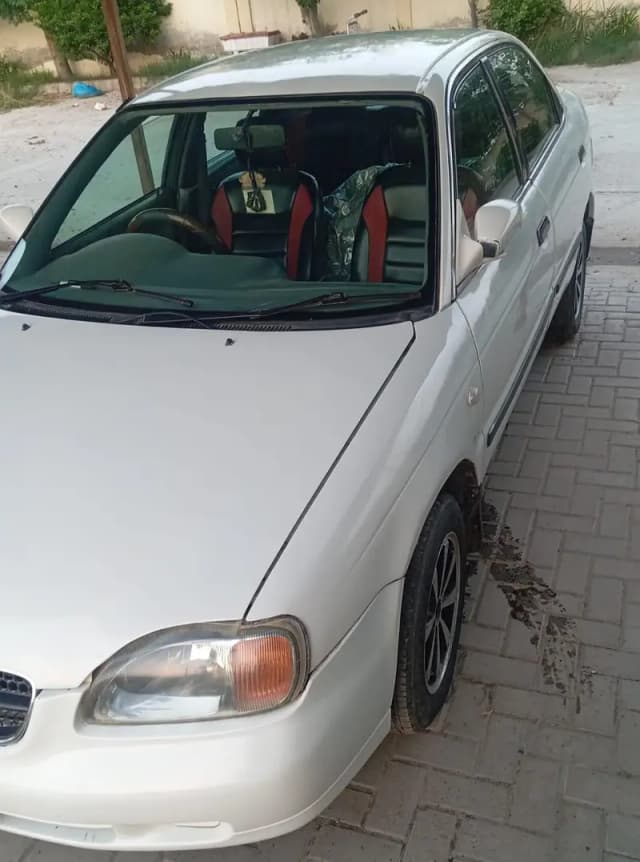 Suzuki Baleno 2005