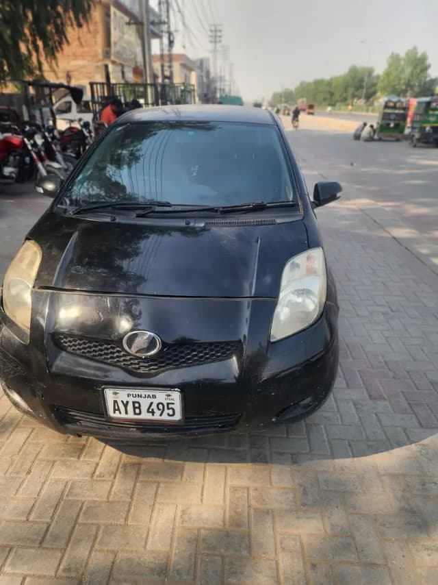 Toyota Vitz 2012