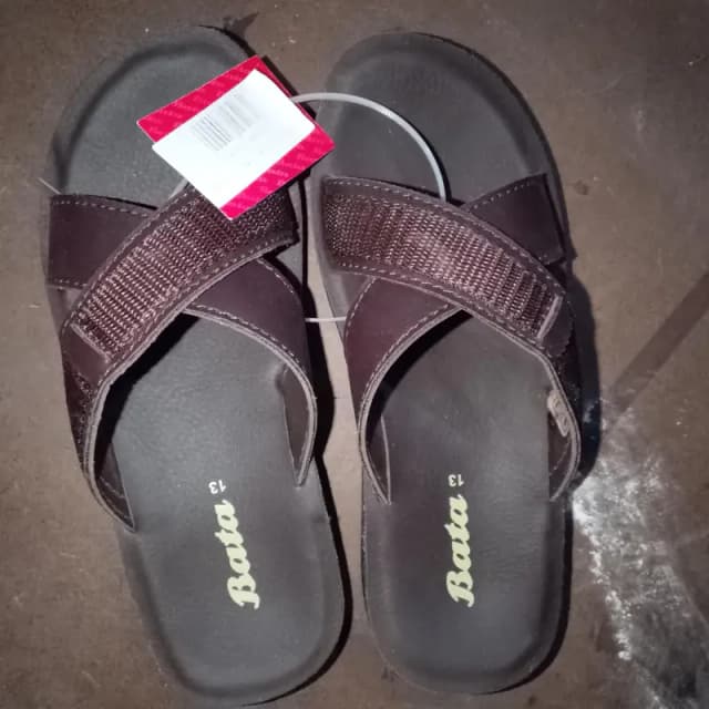 15 20 box for sale chapal sandals slipper home use