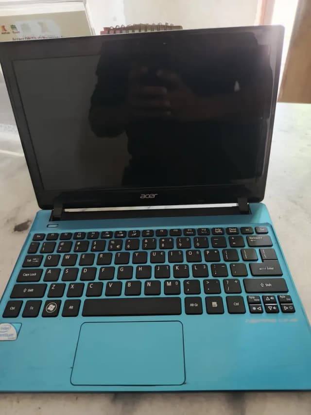 Acer aspire one 4gb ram, 160 gb HDD