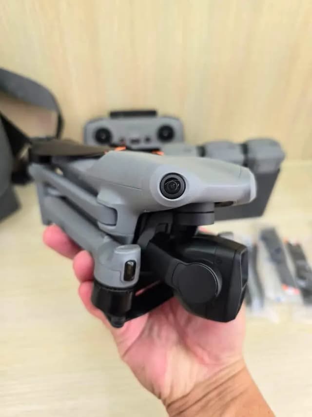 drone dji air 3 (3 months warrient available urgent sale