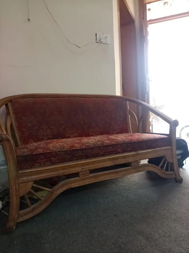 sofa set urgent sale