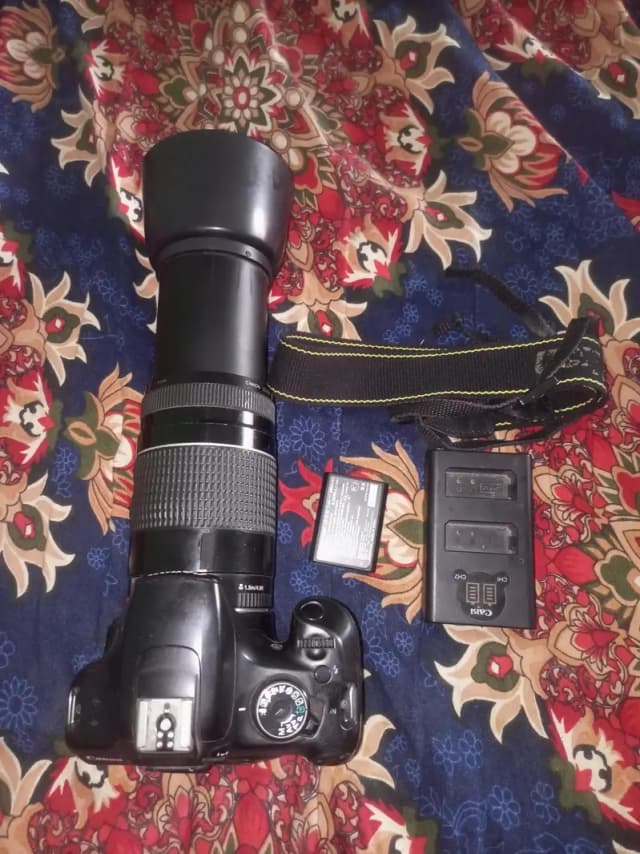 Canon 1200d with 75/300 lens