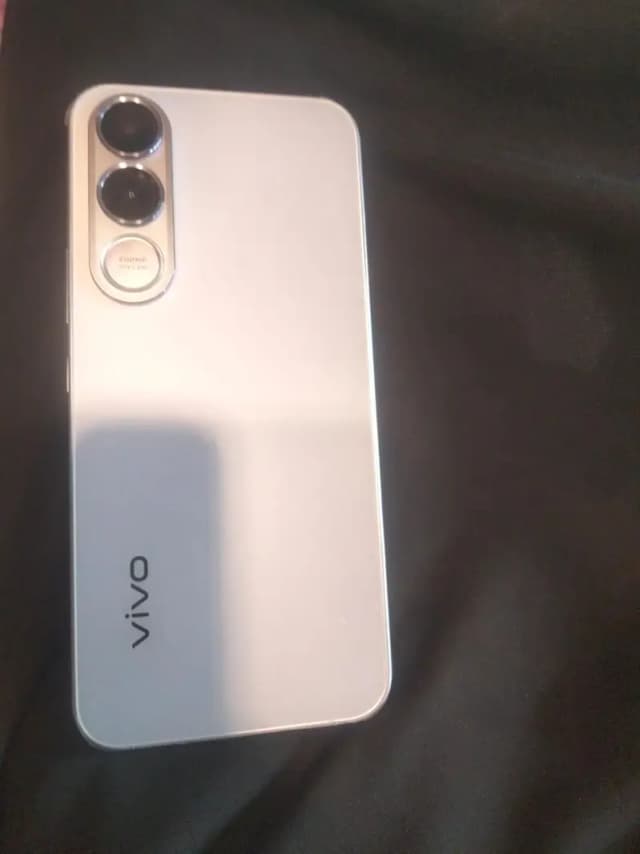 Vivo V70 FE 5G urjunt sale