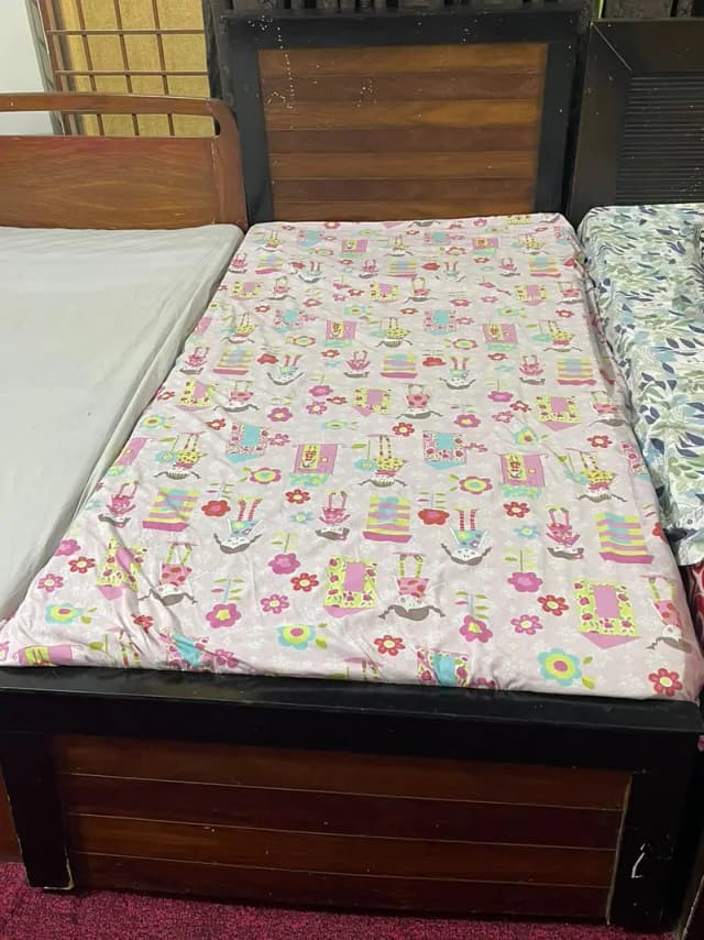 sengle beds
