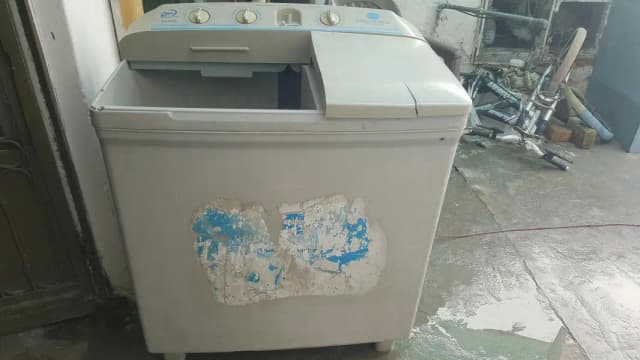 super Generals semi auto washing machine for sale