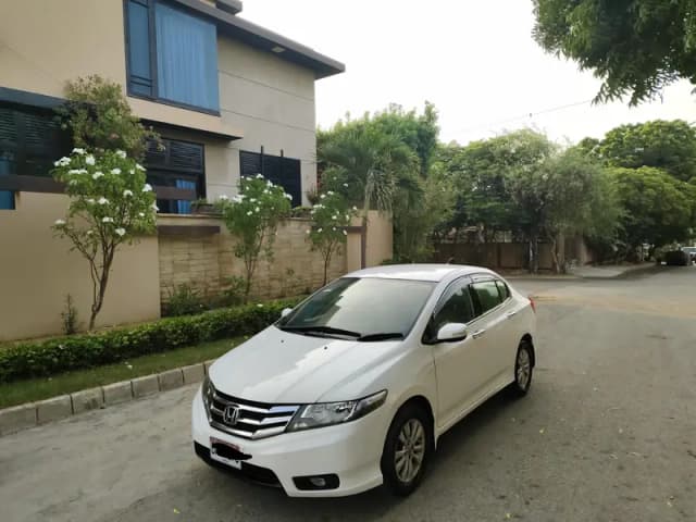 HONDA CITY ASPIRE 1.3cc MODEL 2017 (B2B) ORIGINAL WHITE COLOR