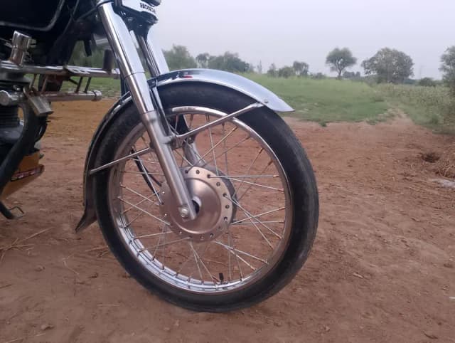 Urgent sell Honda 125 Special edition 2023