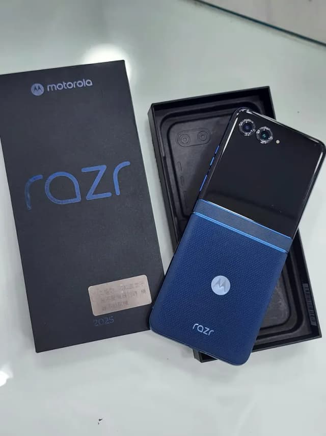 Motorola Razr 60 Sim+Esim approved 8/256 with box vip price