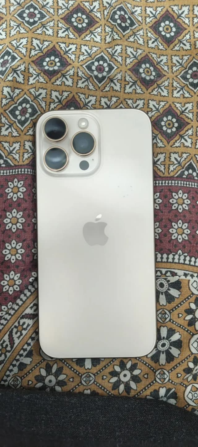 Apple iPhone 16 Pro Max factory unlocked