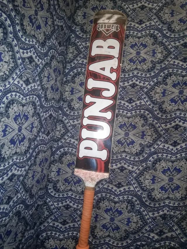 Punjab sports bat 90 %new bat