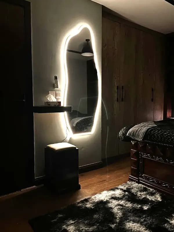 Daily & Weekly basis One Bedroom fully furnished luxury apartments available for rent bahria paradise commercial distance from g. t Road Islamabad & bahria Phase 1 bharia phase 4 or phase 7 l