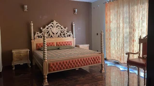 Fully Furnished Executive Flat 2 Bed 100K, 3 Bed 150K, (Daily, Weekly, Monthly) Basis For Rent Send Message On My WhatsApp & I Will Send Video