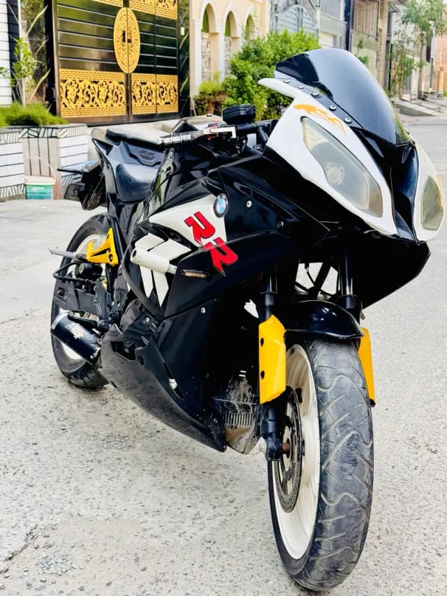 BMW S1000RR 2018 Model | Fresh Condition | Islamabad Registered*