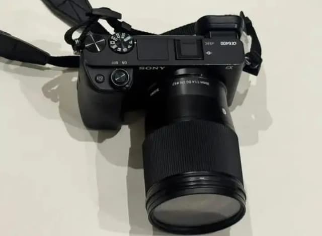 Sony a6400 camra