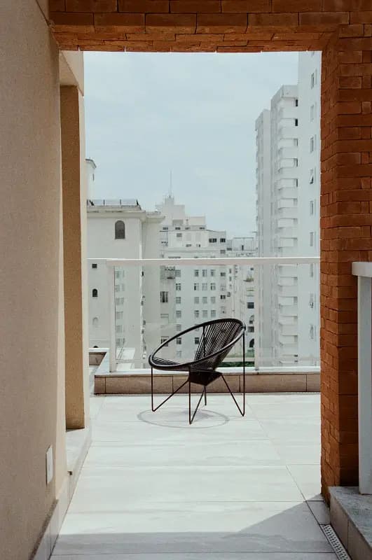 Well Maintained Apartment Available For Rent On Main Maulana Shoukat Ali Road For Office Or Residence