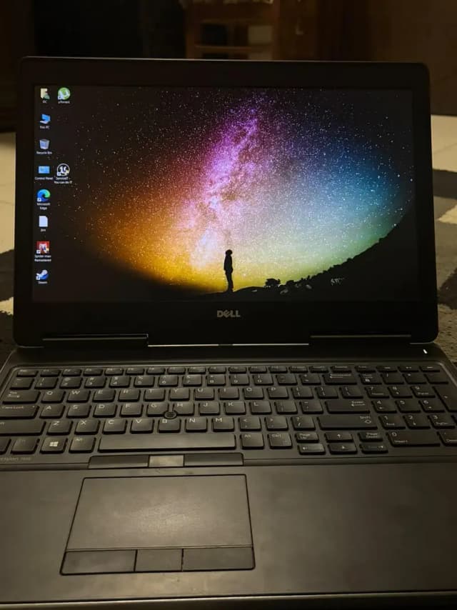 Dell precision 7510 Mobile Workstation - 32GB ram/Nvidia Quadro/1TB