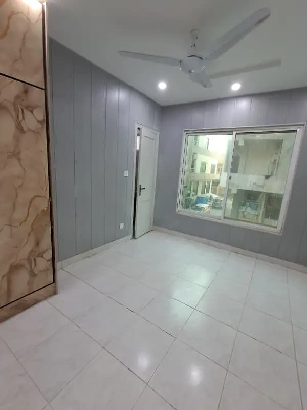 3 bed unfurnished apartment available for rent in Islamabad markez