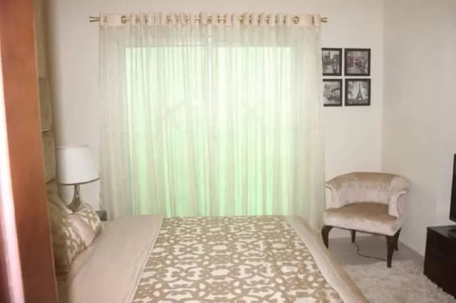 Good Prime Location 1400 Square Feet Flat For rent In Dascon Tower