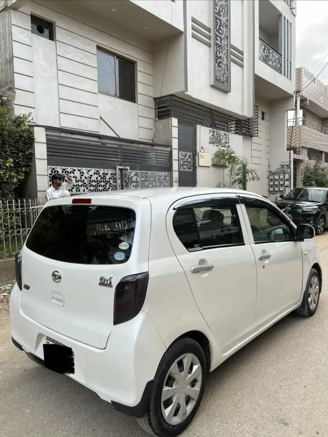 Daihatsu Mira 2014