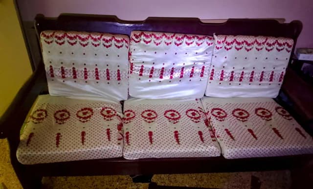 5 piece sofa + Corner for sale