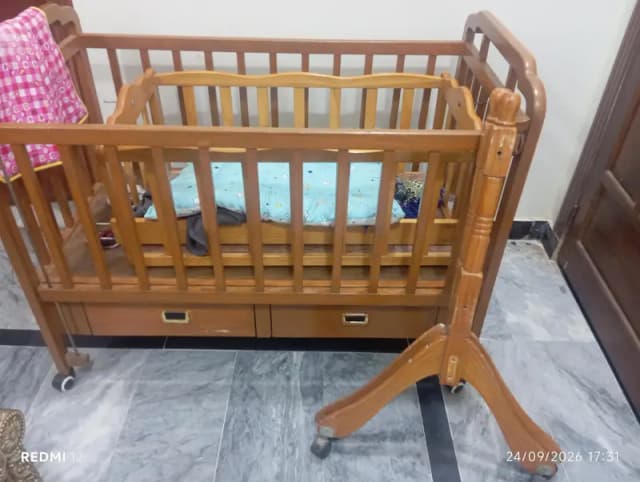 baby bed and swing wooden solid unused.