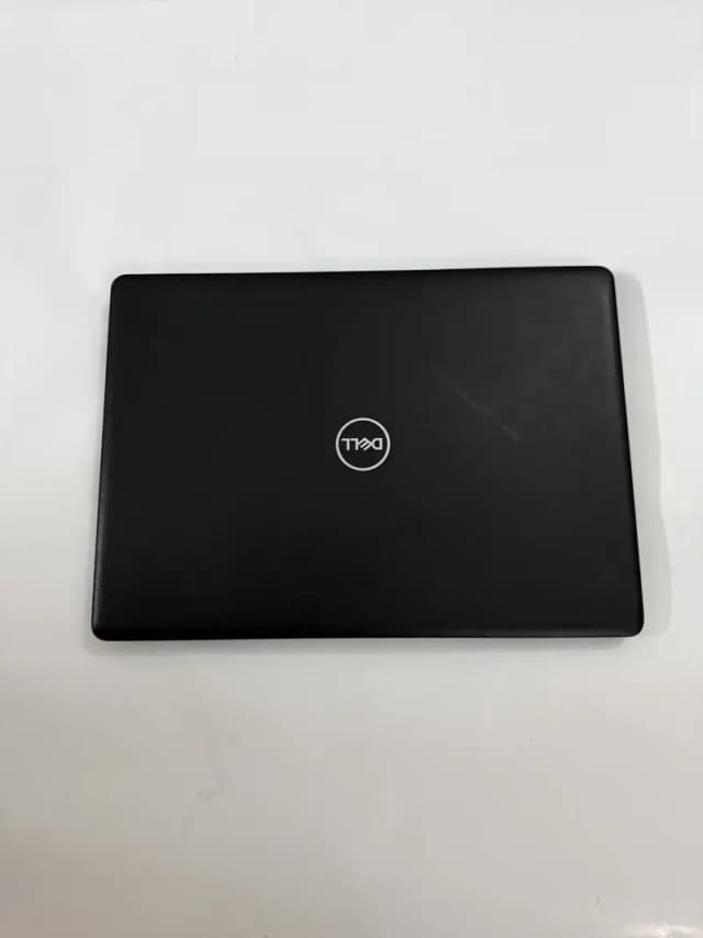 Dell Latitude 3490 - Core i78550U 8GB RAM 2 GPU