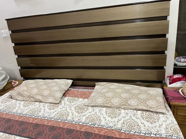 Double bed For sale