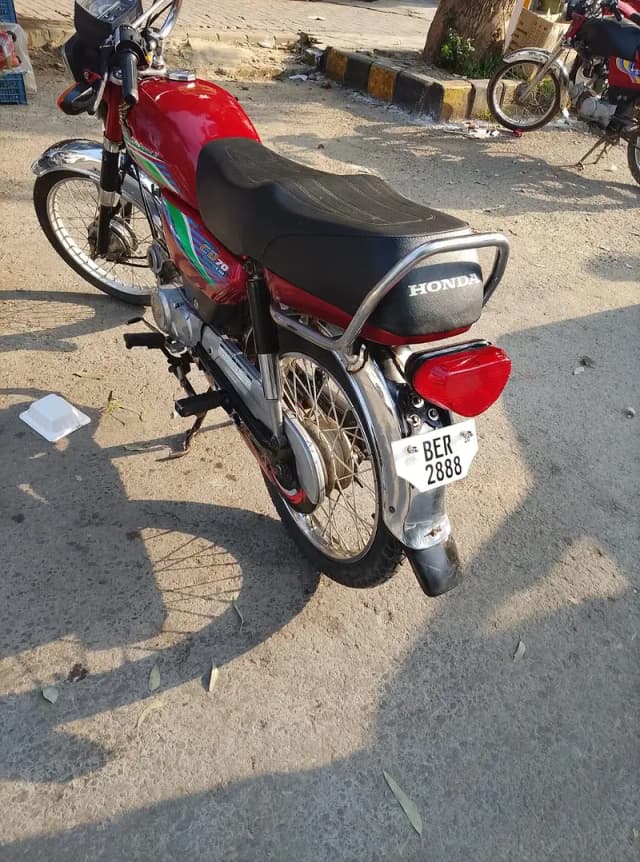 Honda CD 70 2016