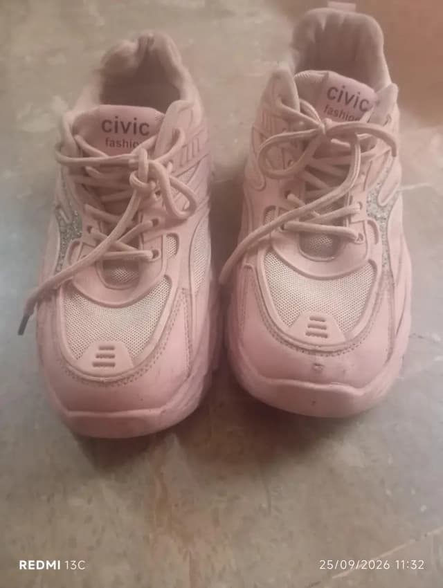 girl shoe