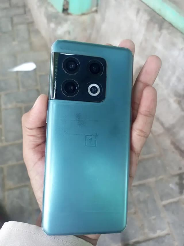 One Plus 10 Pro 5G