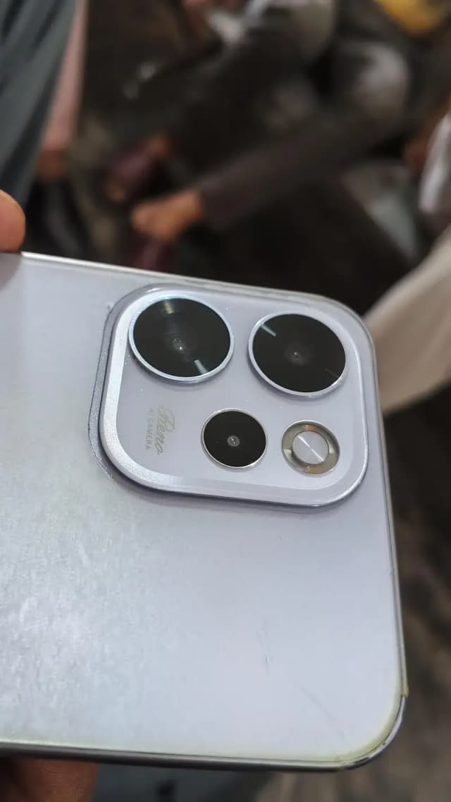 OPPO Reno 15 F