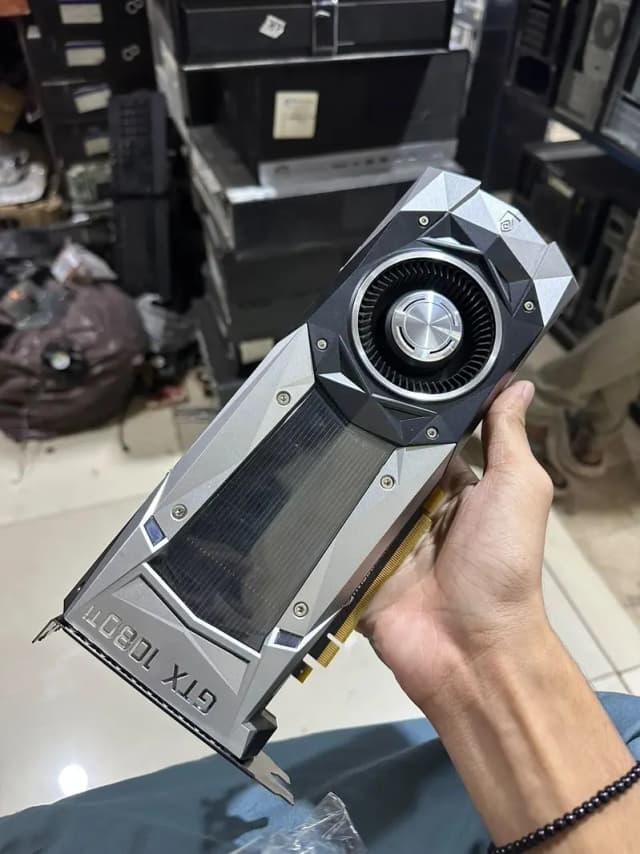Gtx 1080ti 10/10 gpu unbeatable price limited pcs remaining.