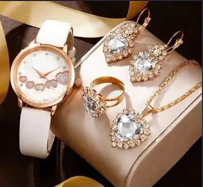 1 PCS Luxury Leather Strap Quartz Wrist Watch for Girls & Ladies R5834