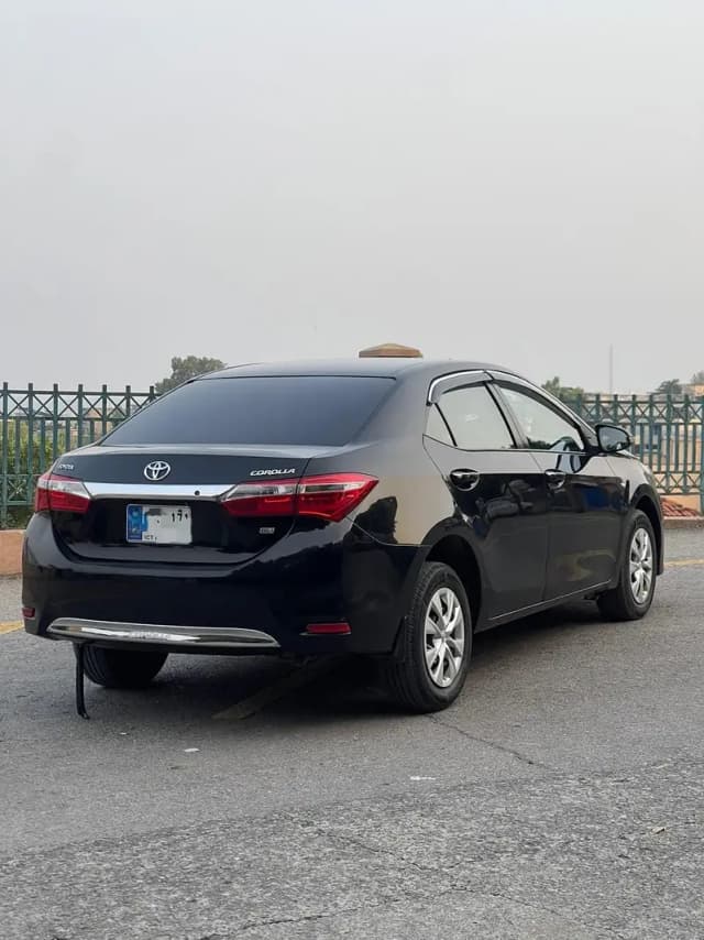 Toyota Corolla XLI VVTi 2015