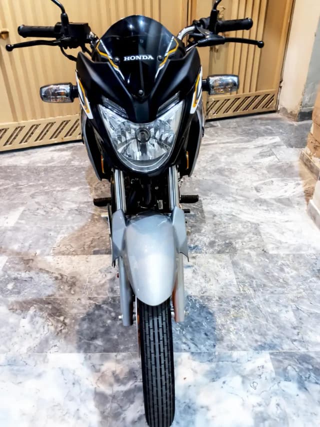 Honda CB 150F