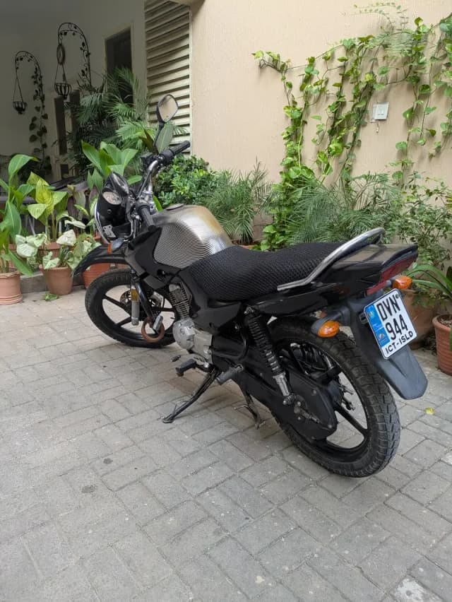 Total genuine ybr , pristine engine , immaculate condition