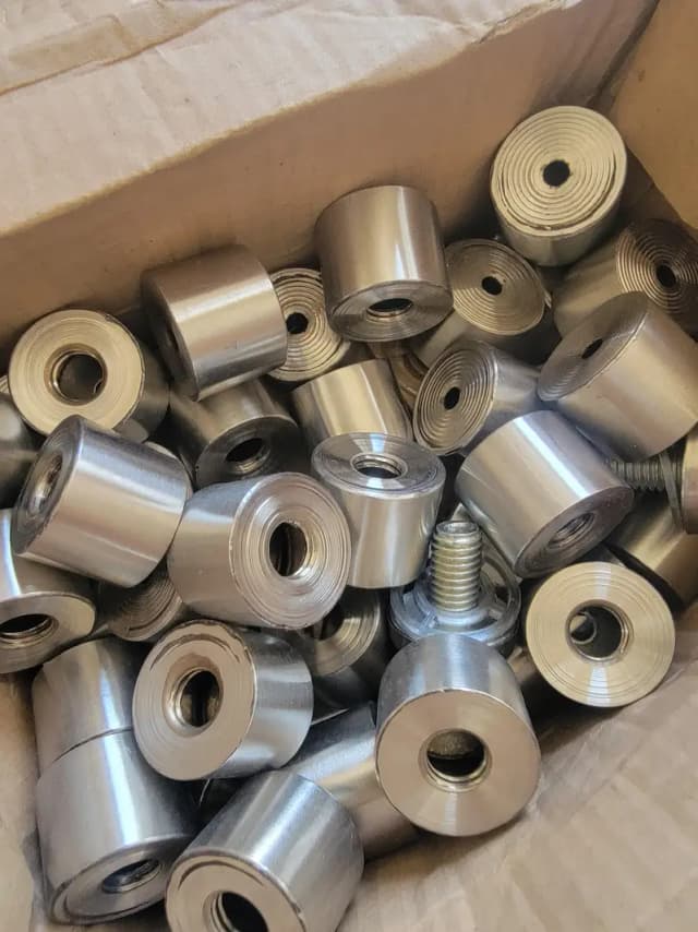 Glass spacer