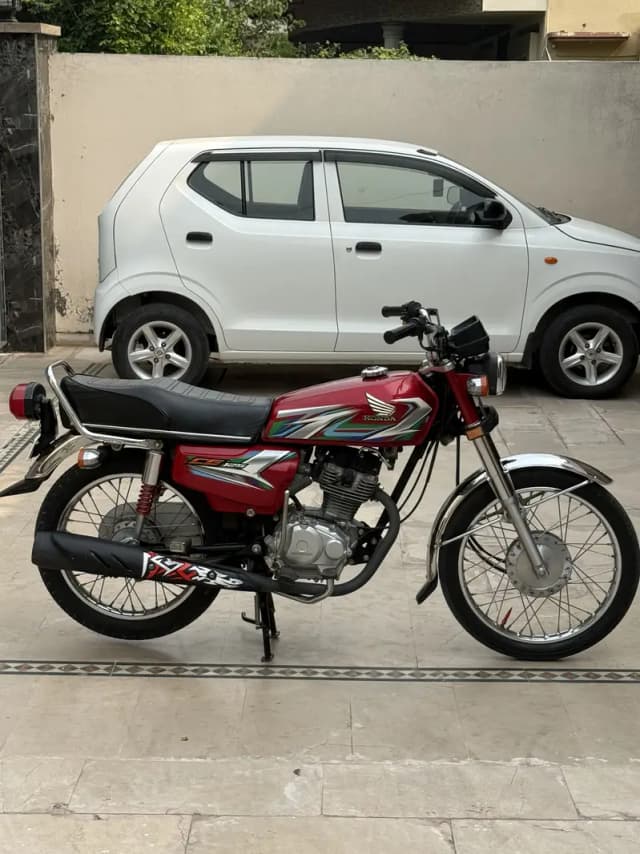 Honda CG125 Total geniun 10/10