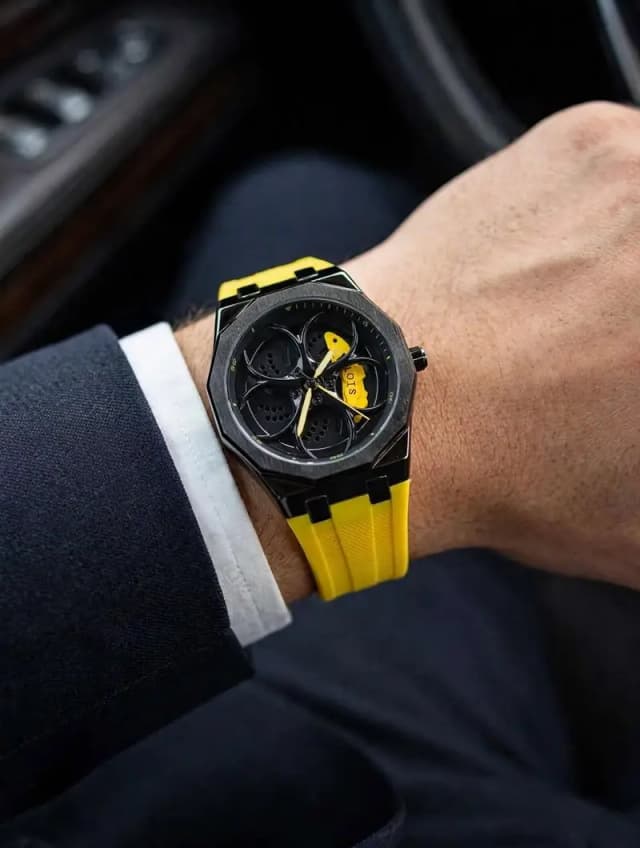 spinner watch with best silicon strap