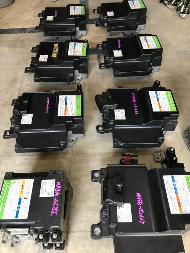 Lithuim battery hybrid