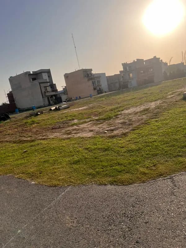 5 Marla Plot Available for Sale in Lahore Villas Society Lahore