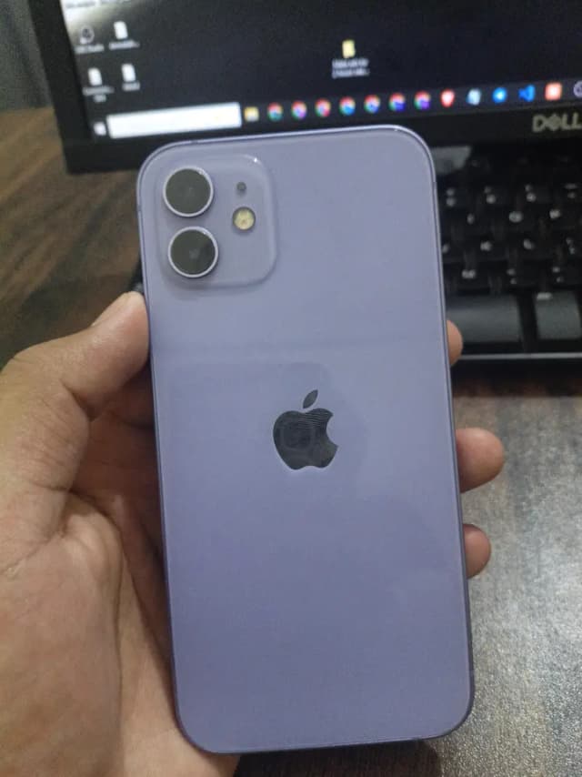 Apple iPhone 12